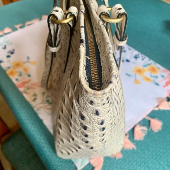 2 ITEMS HTF Brahmin Marble (navy) Medium Asher tote with Anna clutch/wristlet - Picture 10 of 16